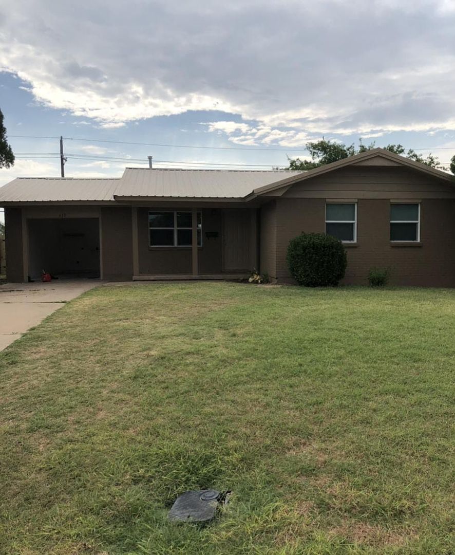 Lawton House: 439 NW 53rd