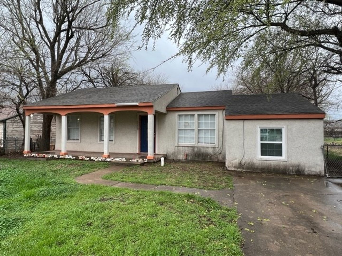 Lawton House: 1210 NW Baldwin