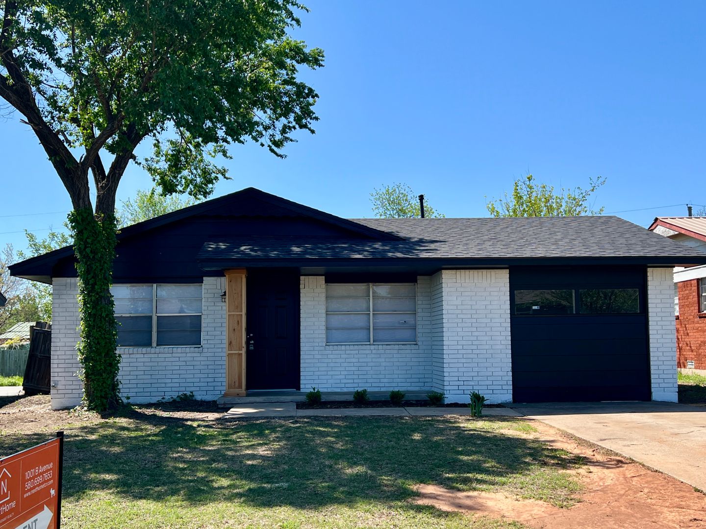 Lawton House: 4822 NW Ozmun