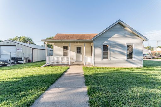 Please View The 3D Virtual Walk Through Before Scheduling a Showing