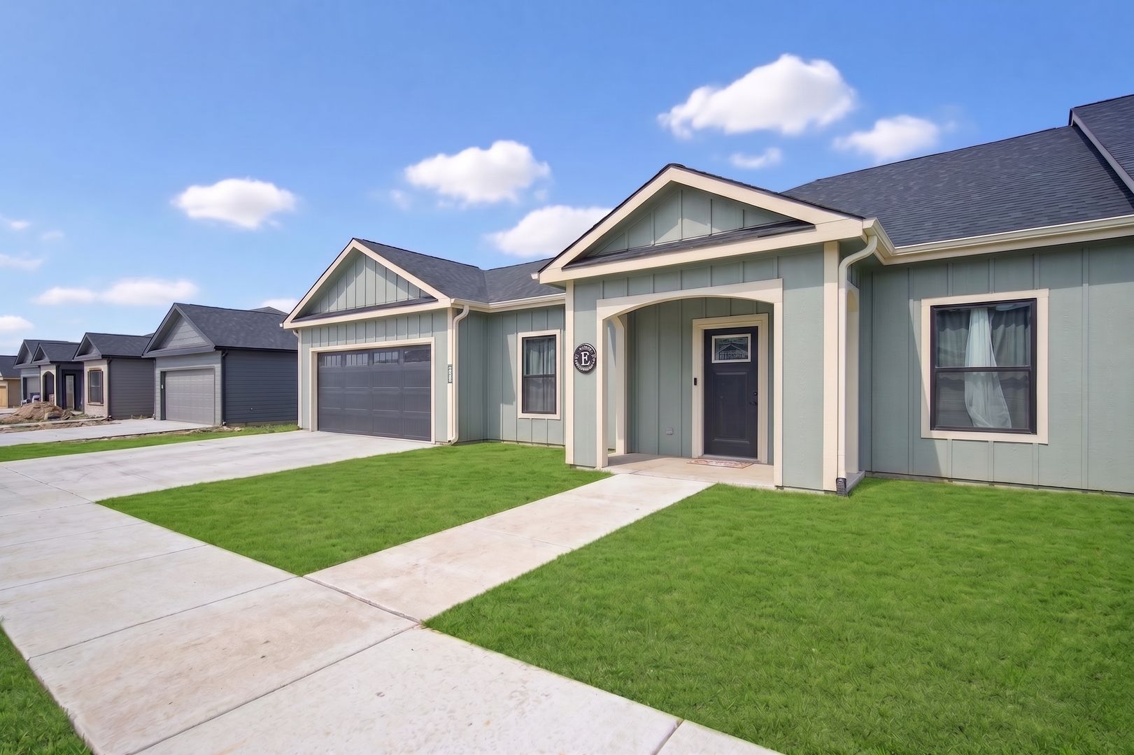 Junction City House: 1704 Kenneth Dr.
