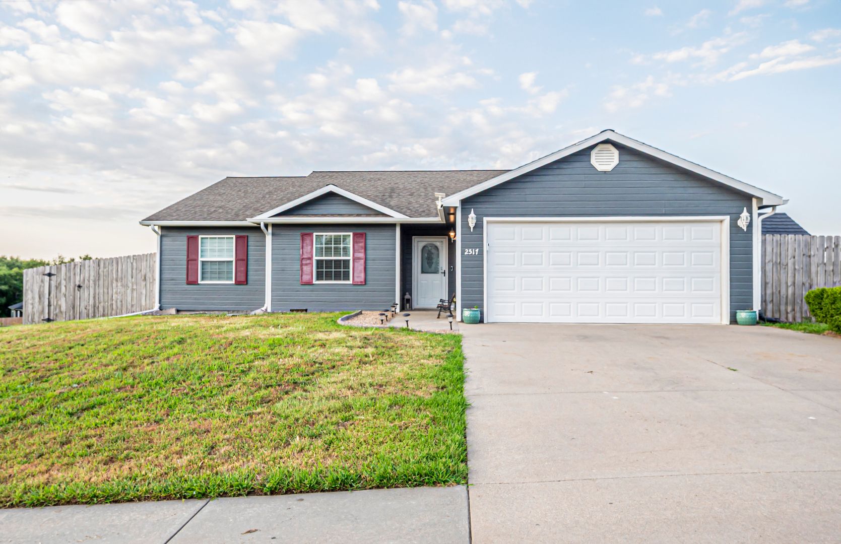 Junction City House: 2517 Elm Creek Dr.