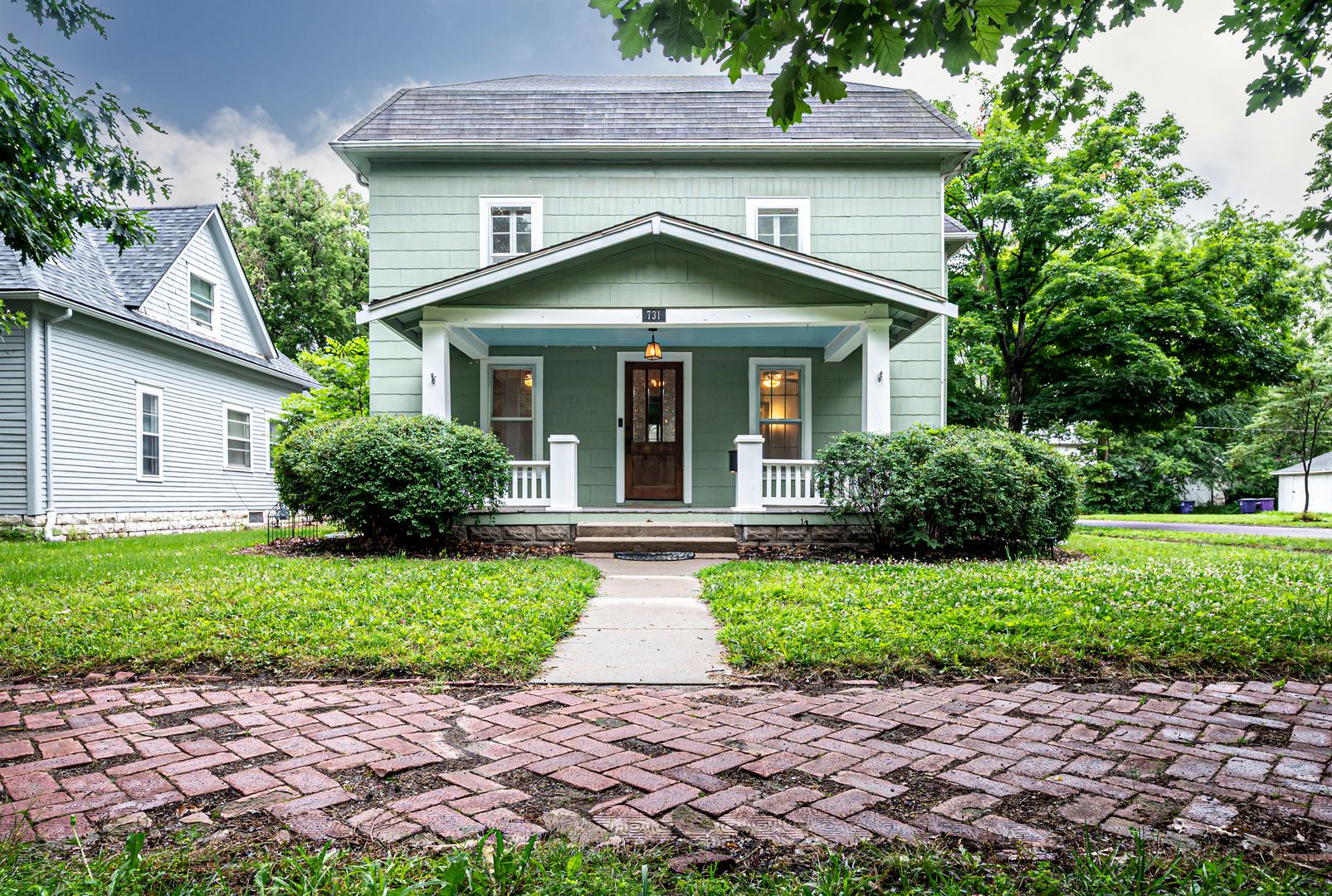 Manahttan House: 731 Osage Street