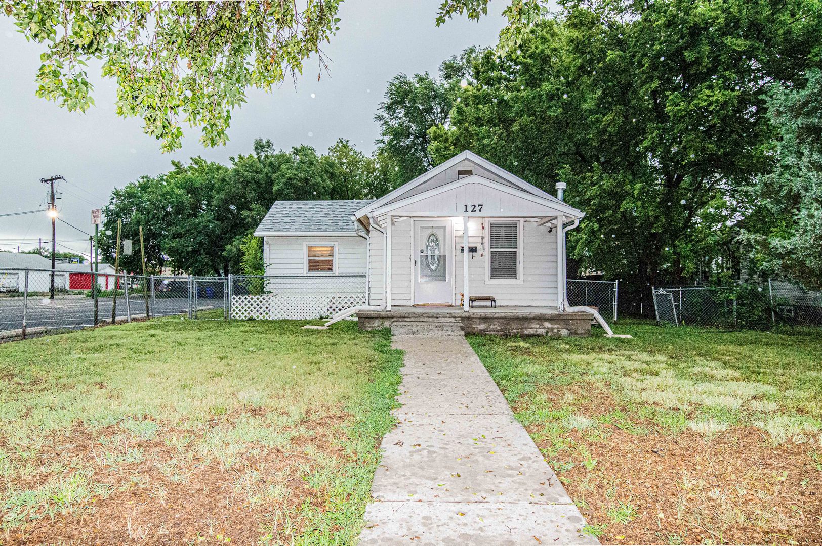 Junction City House: 127 West 15th