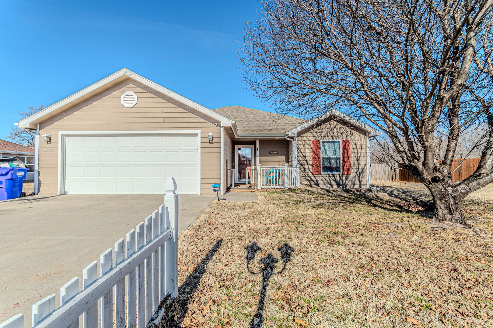 Junction City House: 1531 N Clay St