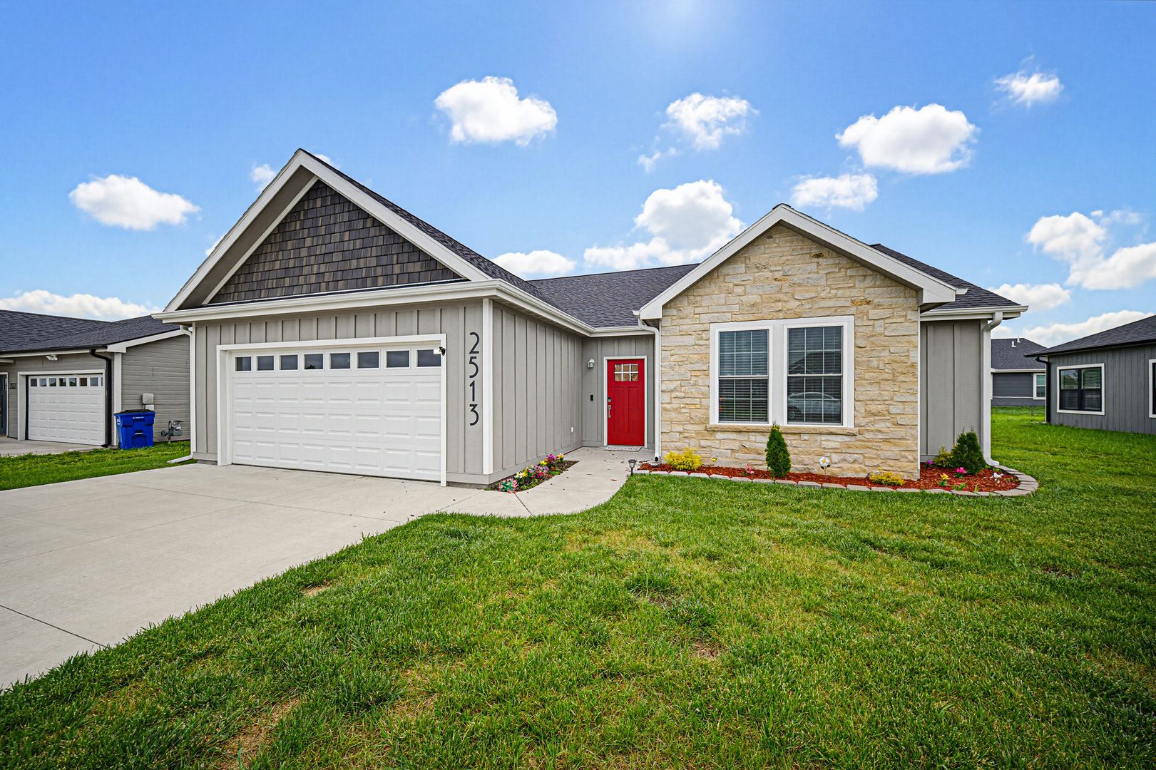 Junction City House: 2513 Wren Ln