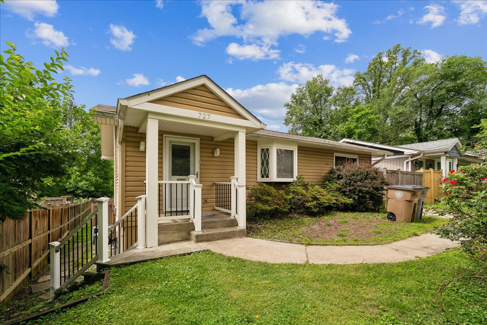 Rockville House: 727 Grandin Ave
