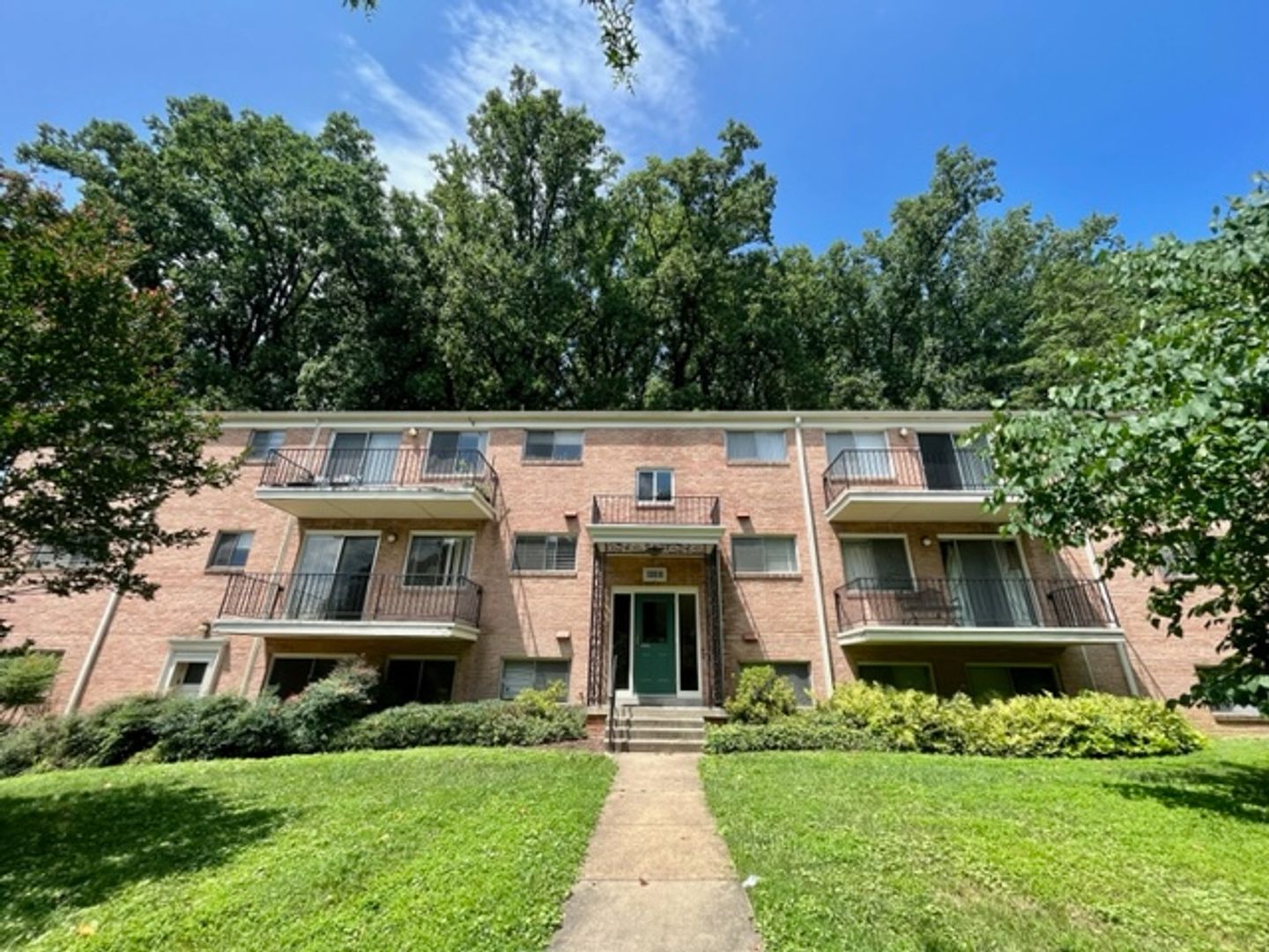 Bethesda House: 10618 Kenilworth Ave #204