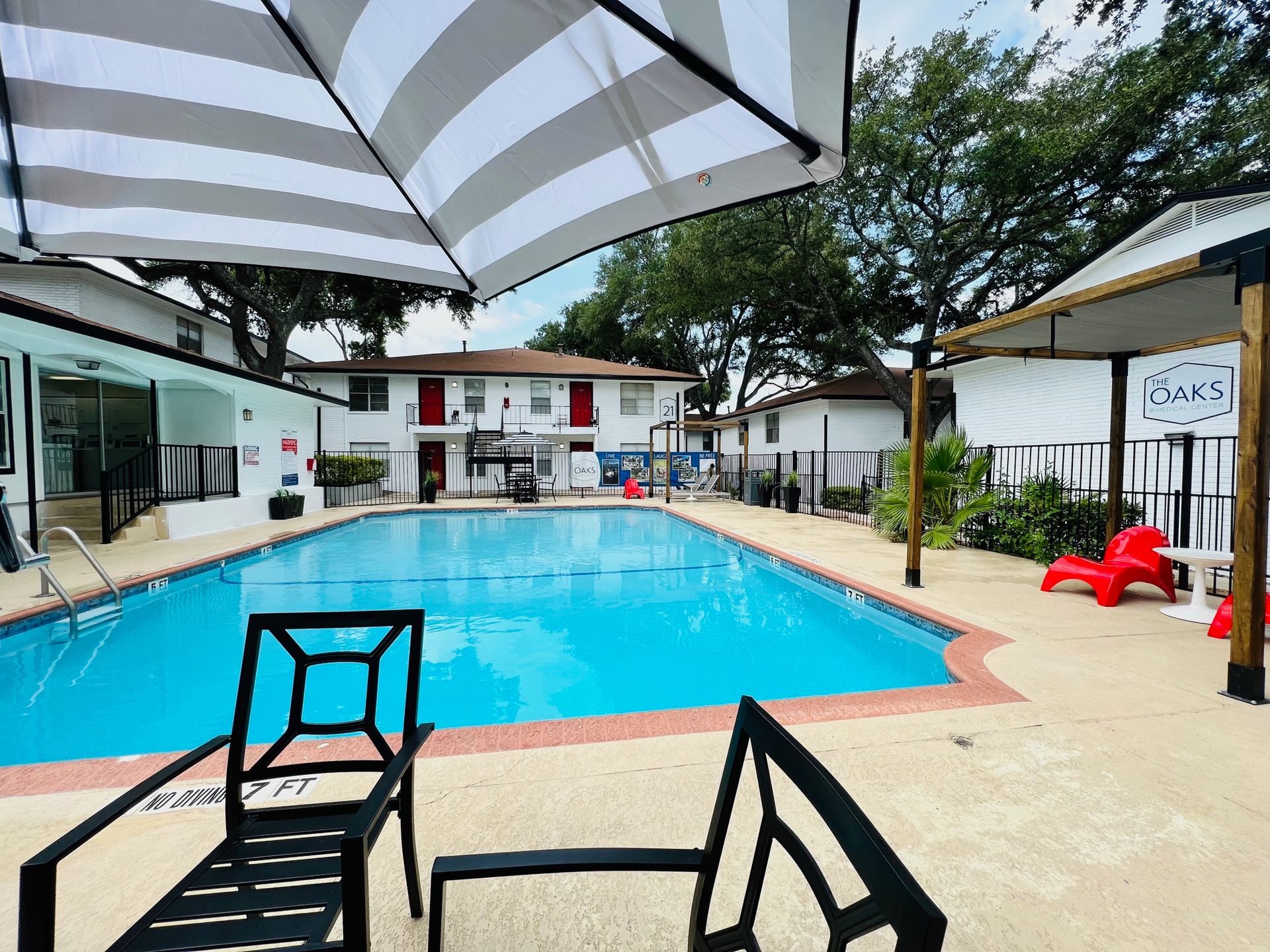 Pool at The Oaks Apartments @ Medical Center (4 of 4)