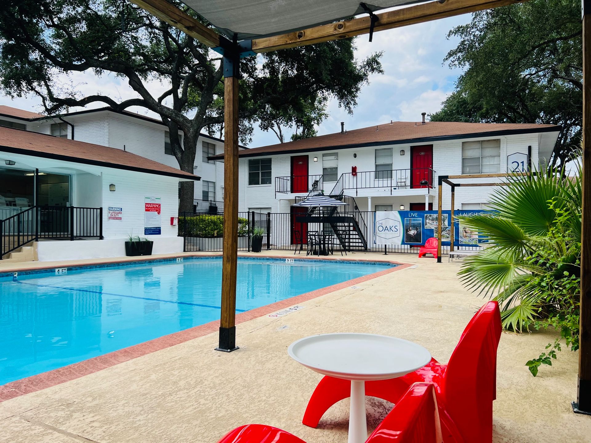 Pool at The Oaks Apartments @ Medical Center (3 of 4)