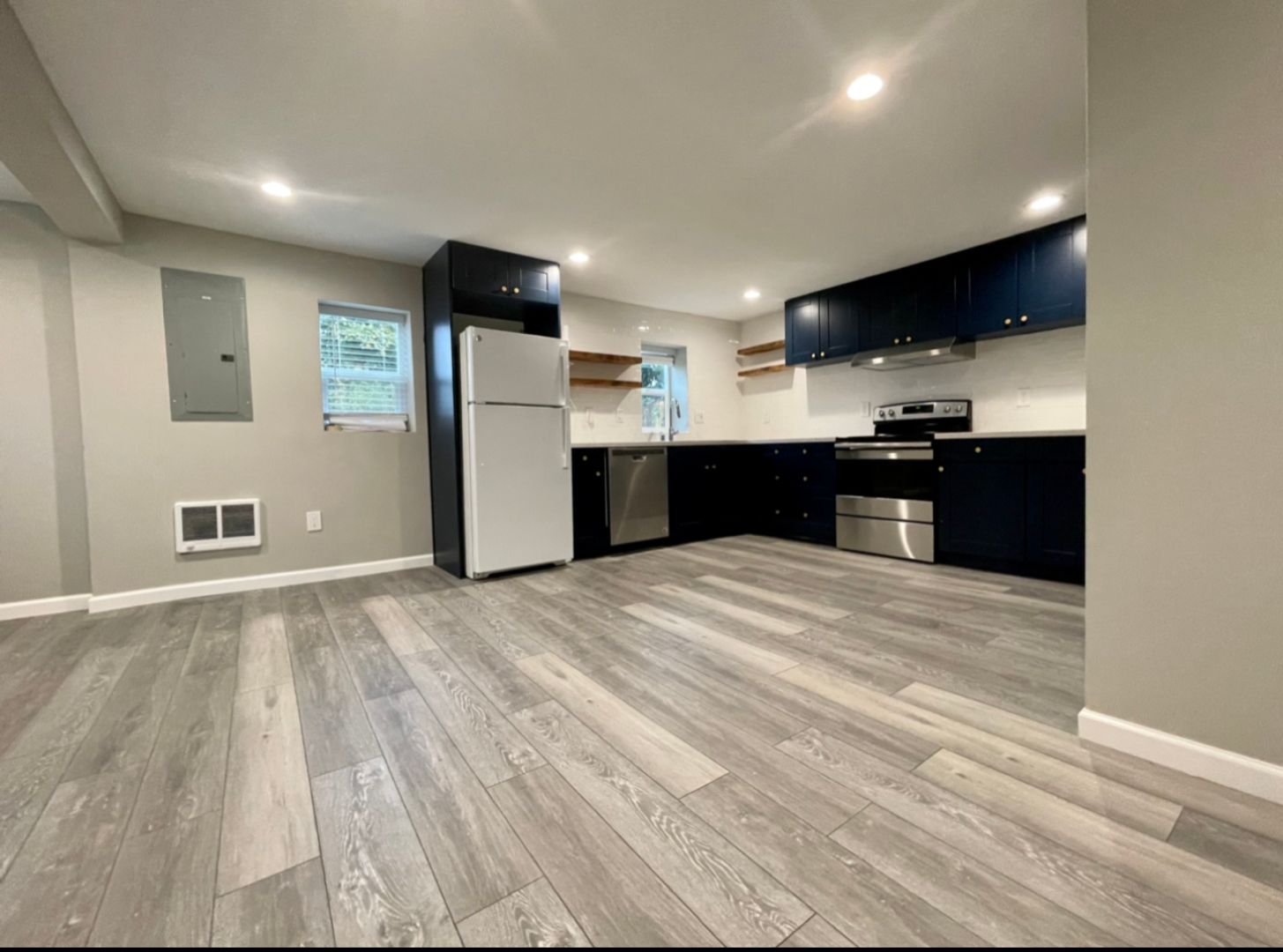 Portland House: 1008 SE 117th Ave.