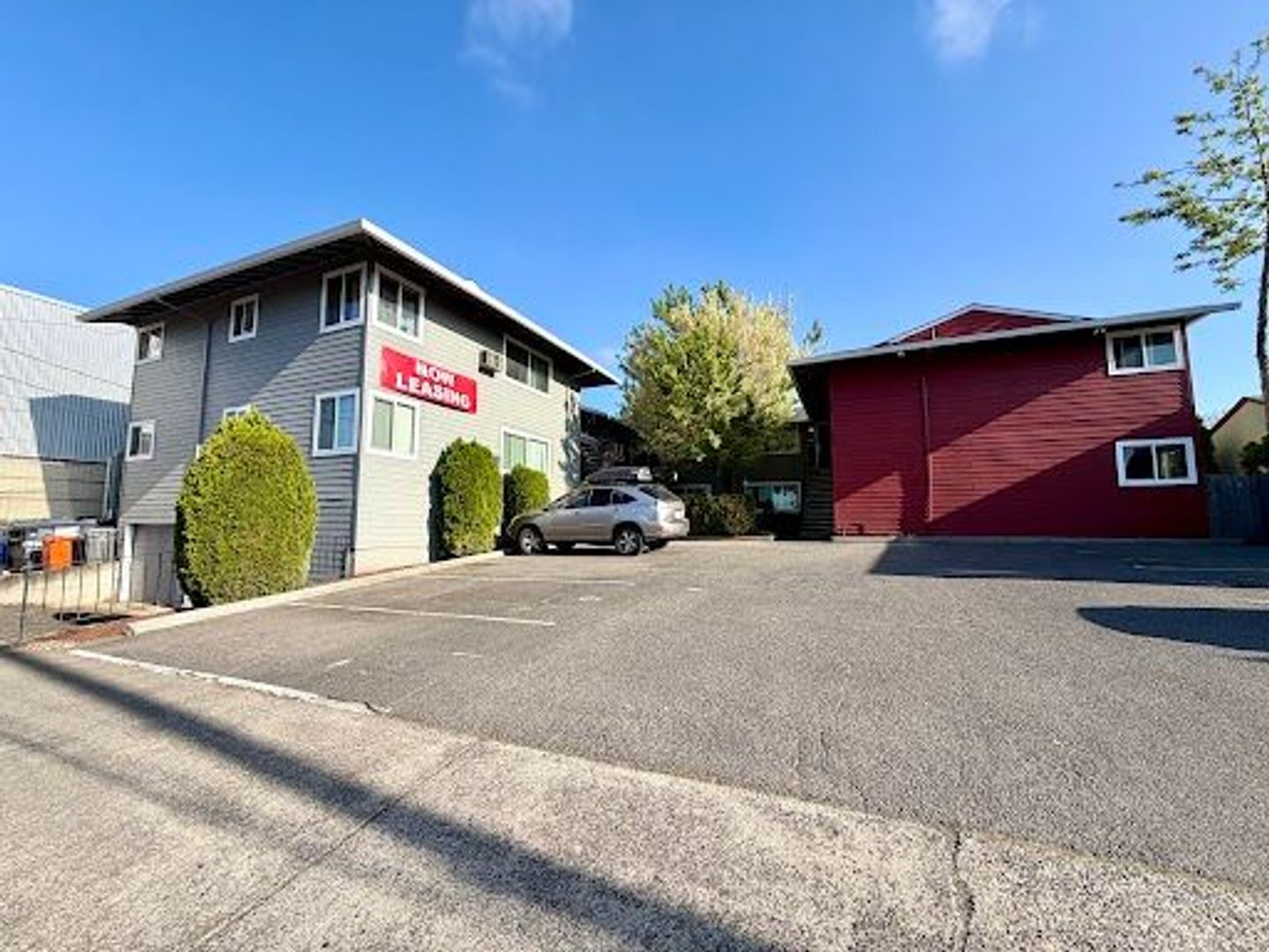 Portland Apartment: 9027 SE Stark St.