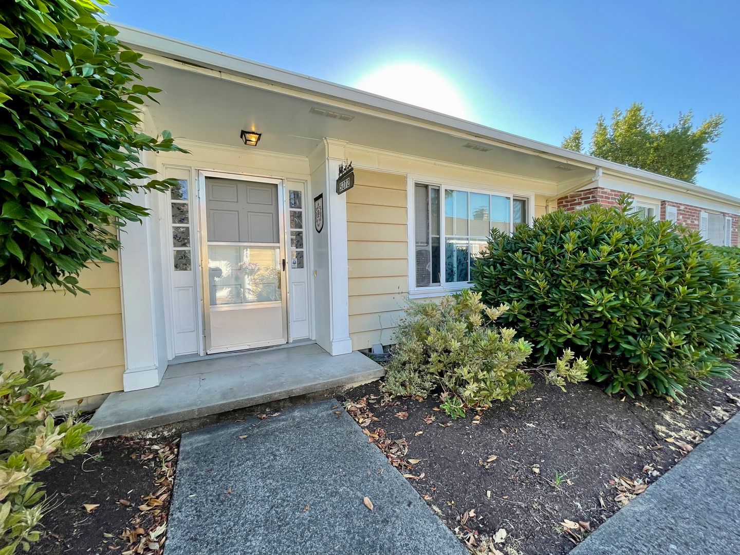Portland Apartment: 5272 SW Scholls Ferry Rd.