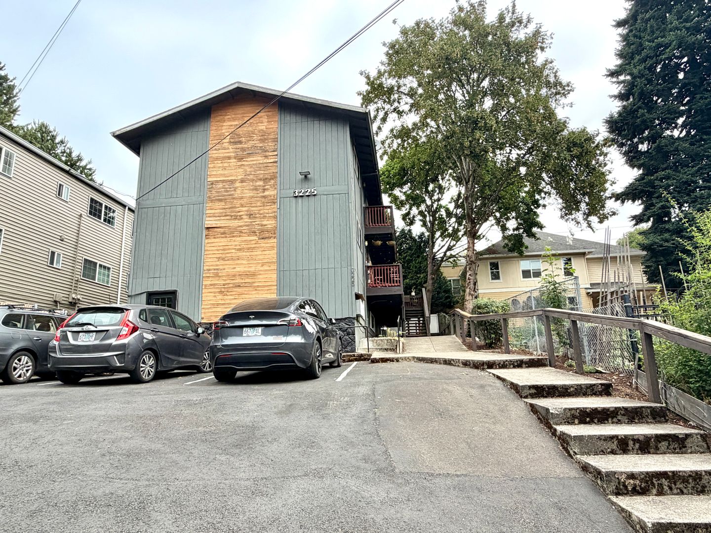 Portland Apartment: 3225 SE Alder Ct. #1 - #6