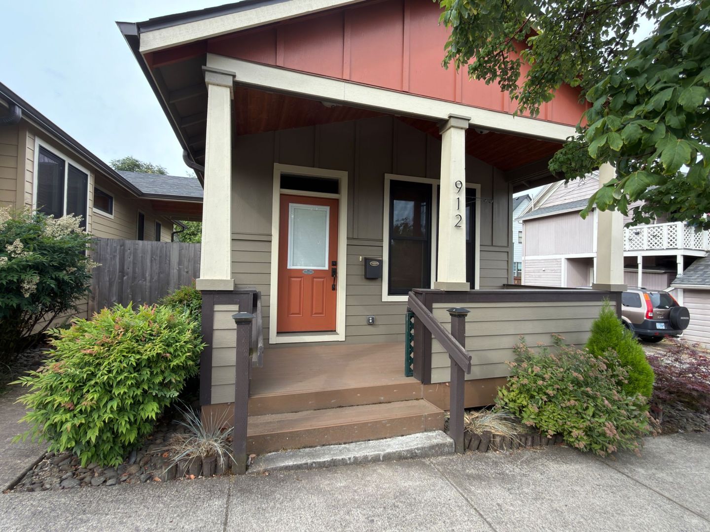 Oregon City Apartment: 912 8th Street