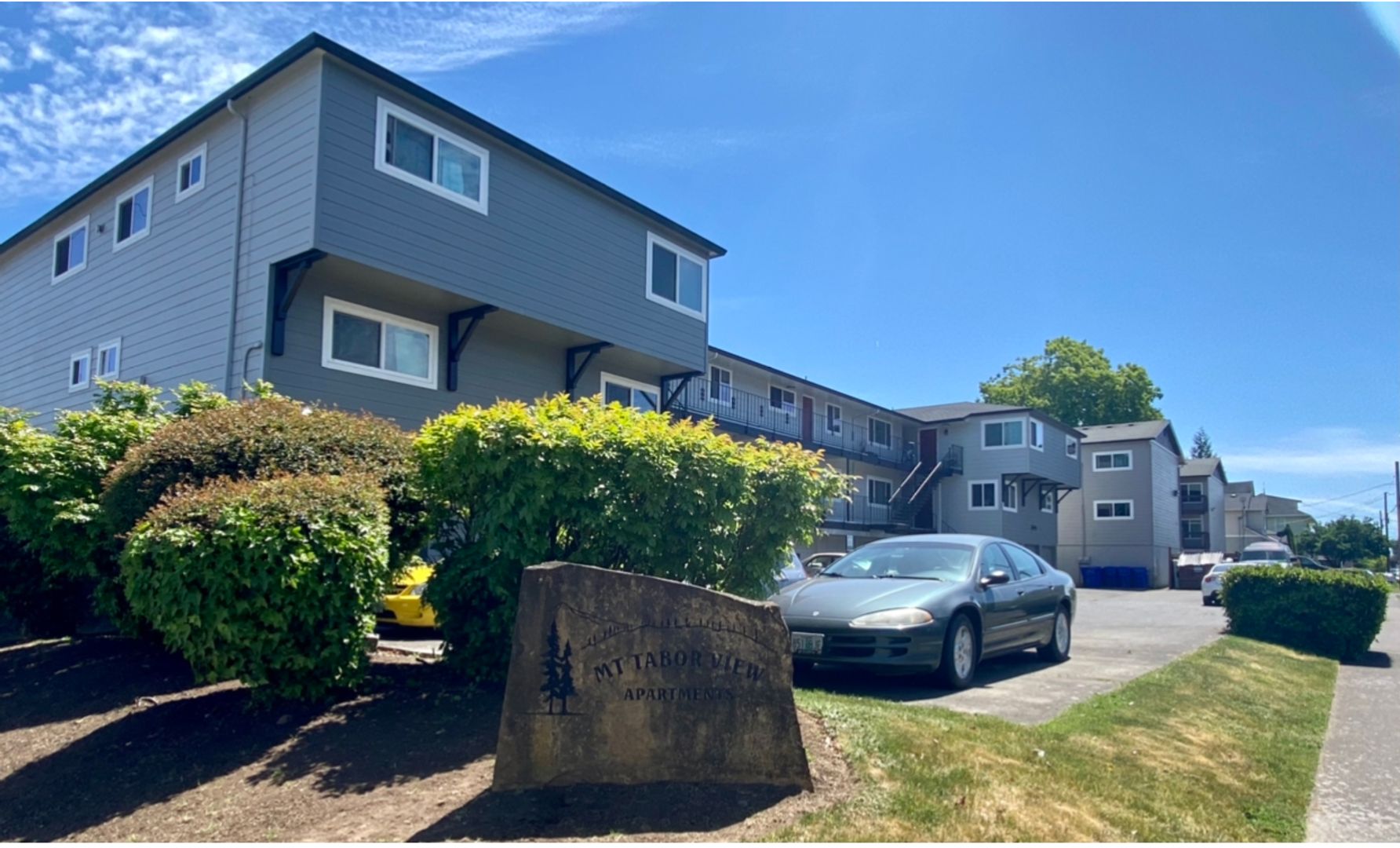 Portland Apartment: 22 SE 80th Ave #02