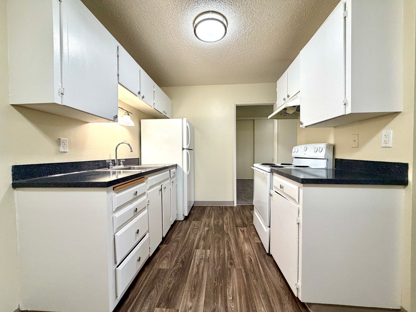 Portland Apartment: 4529 NE Killingsworth St 1-25