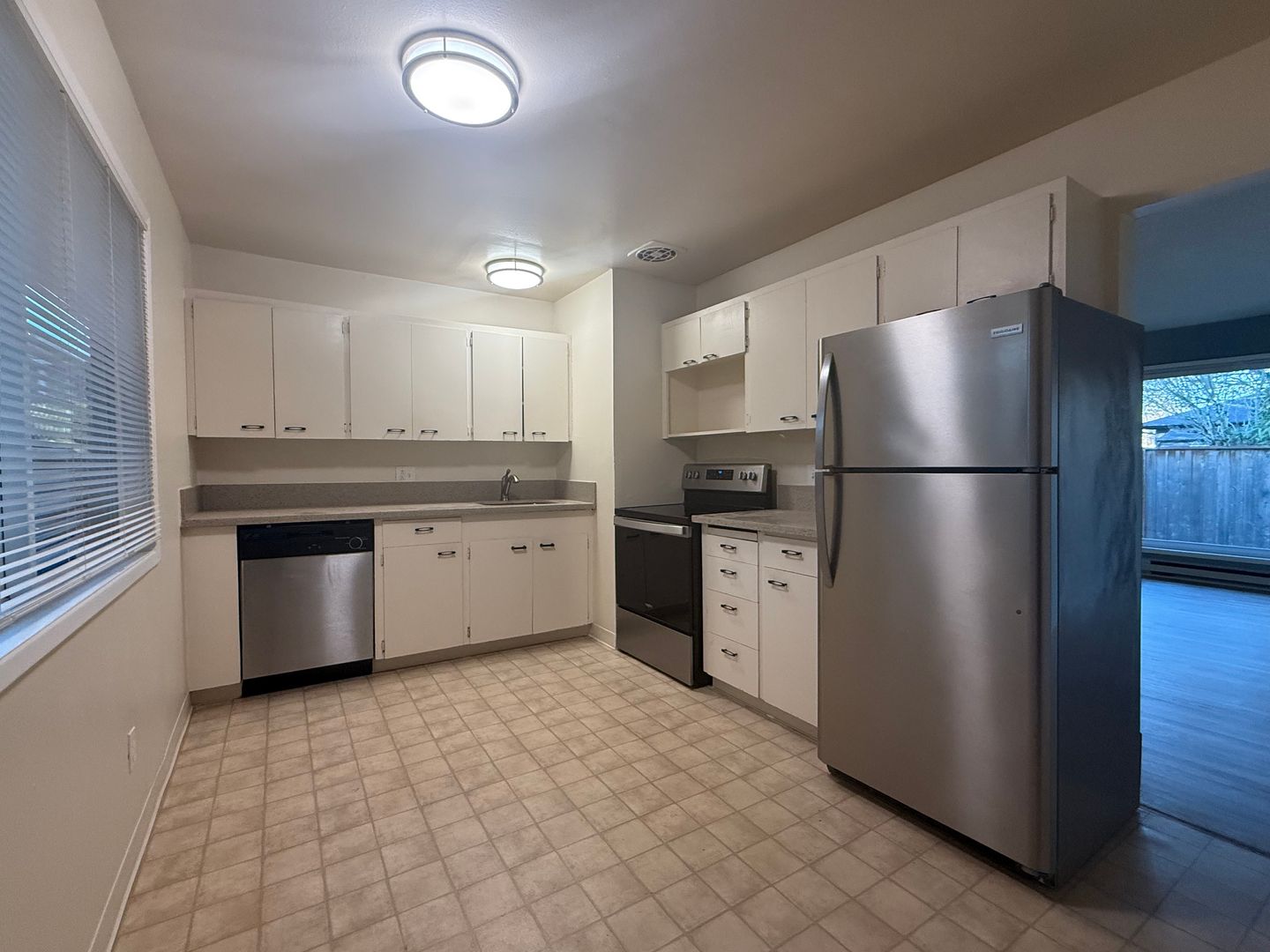 Portland Apartment: 4624 SE 29th Ave.