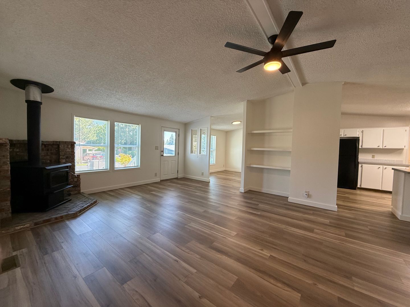 Troutdale House: 116 SE 8th Street Space #26