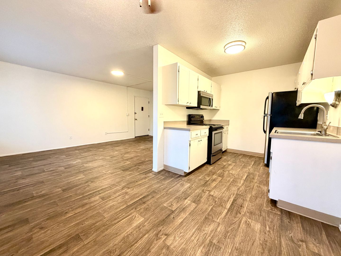Portland Apartment: 4125-4153 SE Cesar E Chavez Blvd.