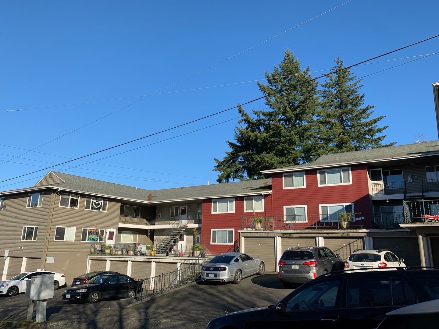 Portland Apartment: 1402-1434 NE 69th Ave and 6918 NE Halsey St