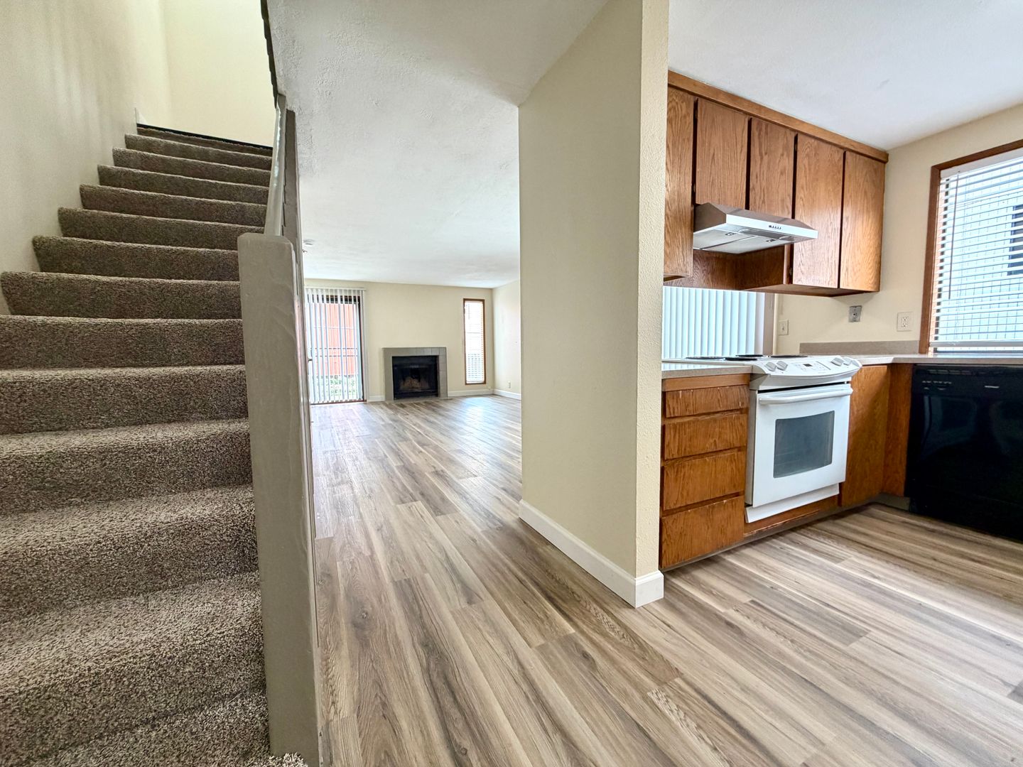 Portland Townhome: 4461 - 4463 SW Garden Home Rd.