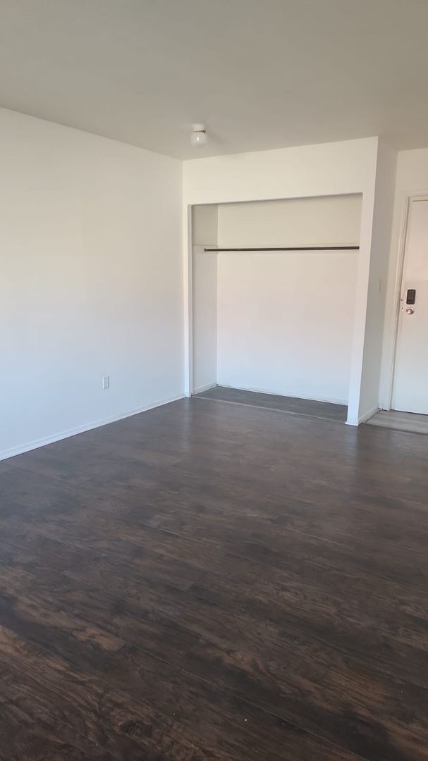 Cleveland Apartment: 3265 East 143rd Street