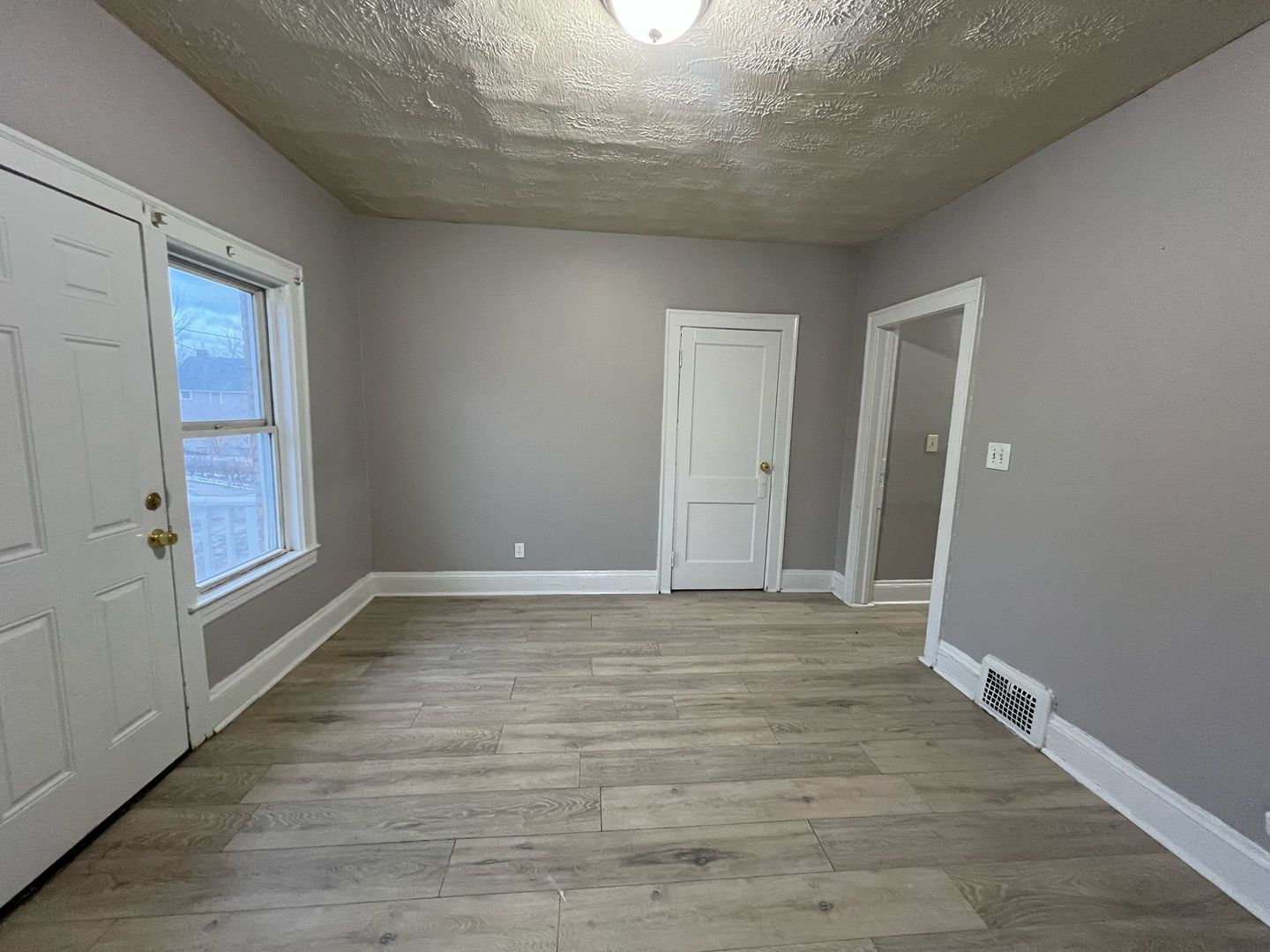 Cleveland Apartment: 3362 East 145th Street