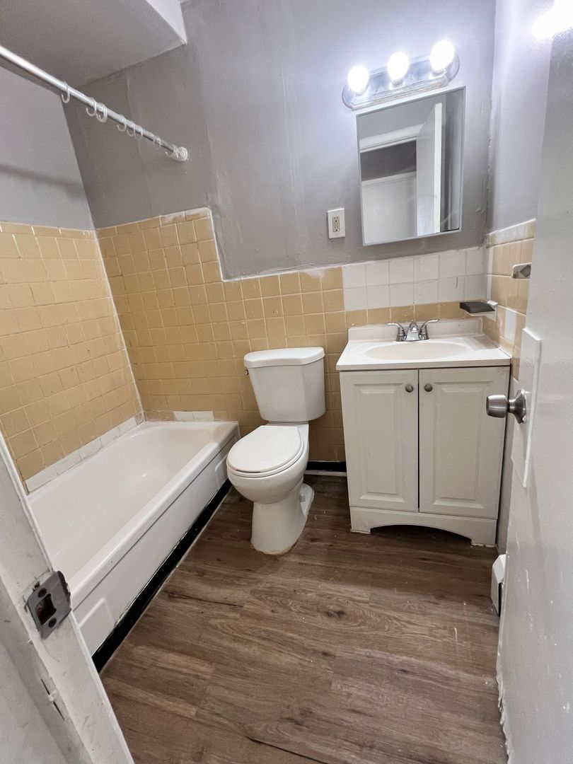 Cleveland Apartment: 3265 East 143rd Street