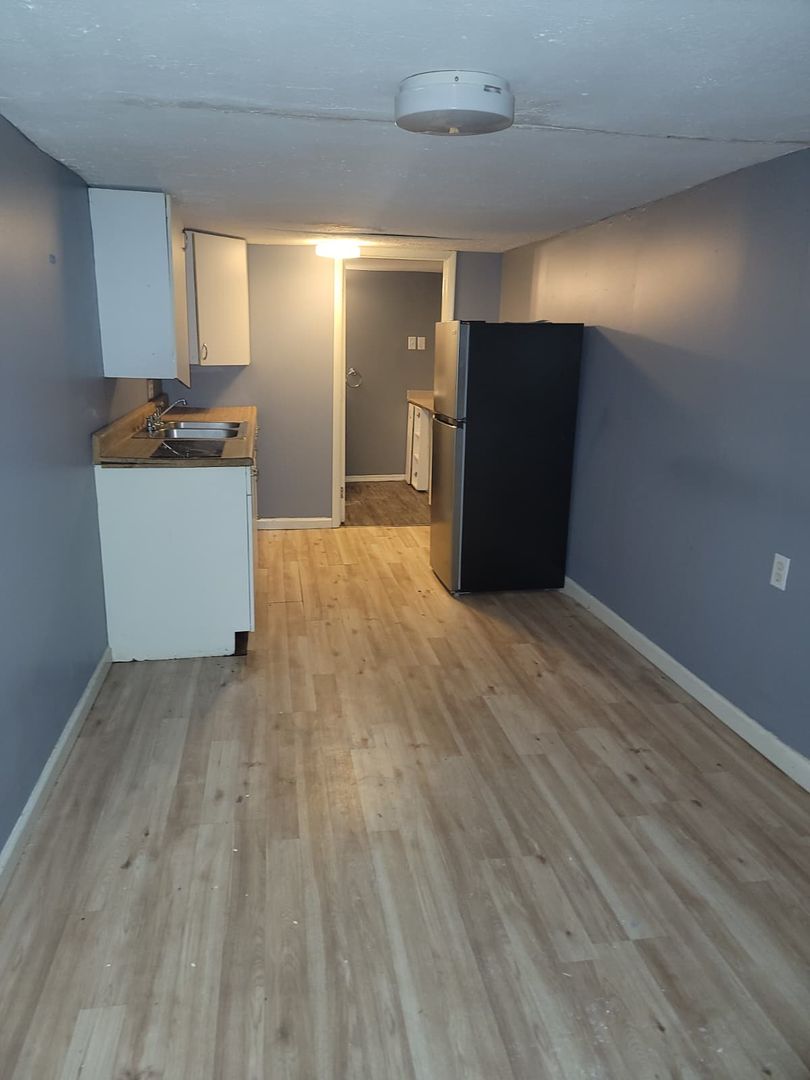 Akron Apartment: 55 Cotter Avenue