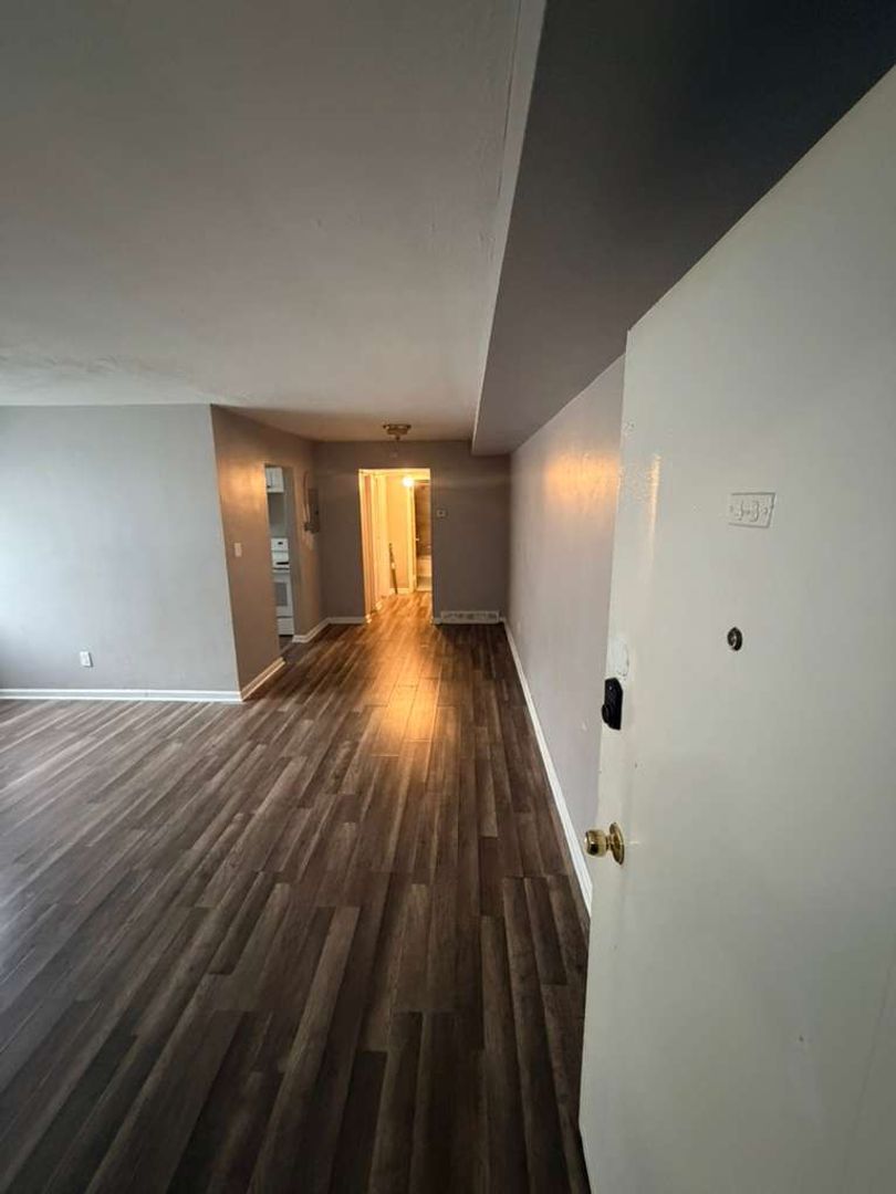 East Cleveland Apartment: 13965 Superior Road