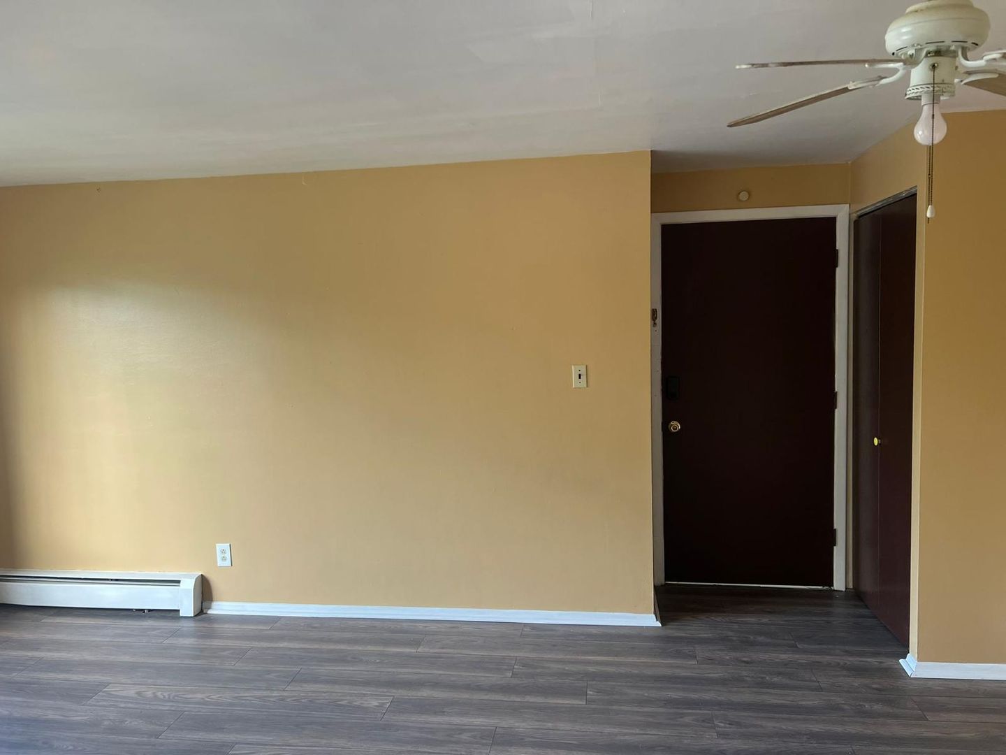 Cleveland Apartment: 16818 Grovewood Avenue