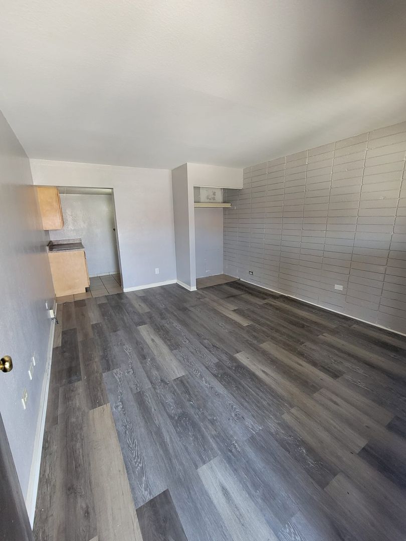 Toledo Apartment: 111 South Summit Street