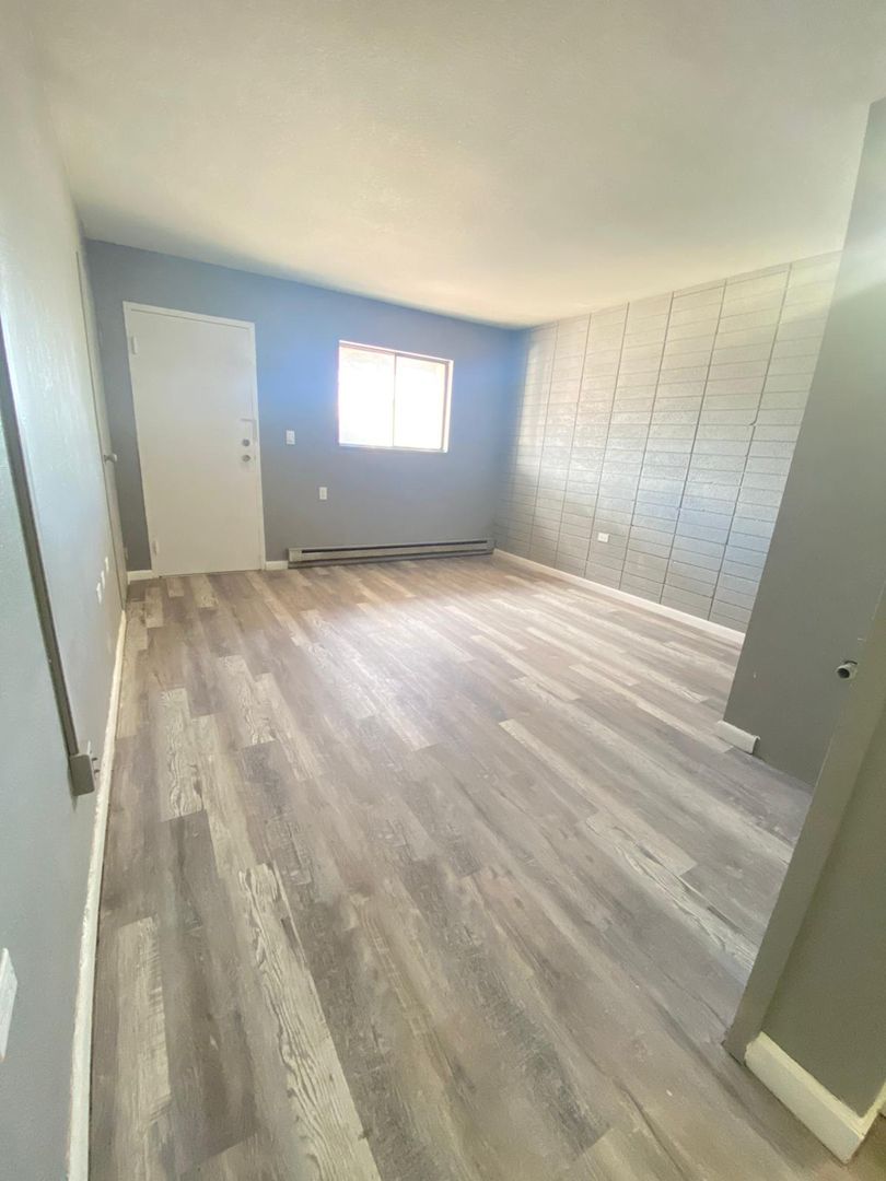 Toledo Apartment: 111 South Summit Street