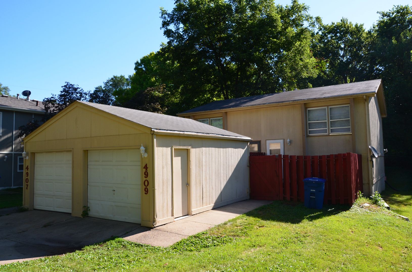 Des Moines House: 4909 SW 13th St