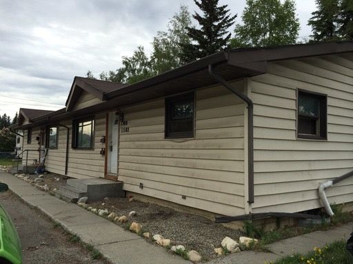 Large 2 Bed 1 Bath Upper Apartment in Town!