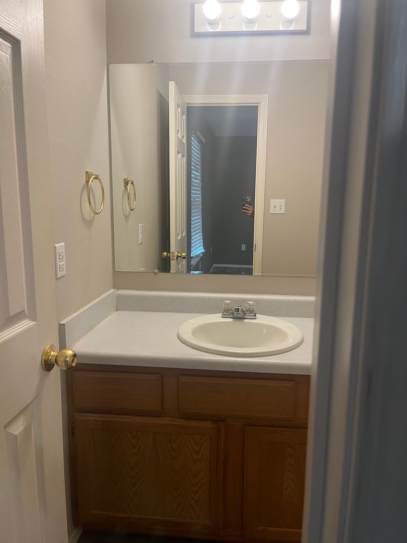 13900 Ridgecrest Drive 9 of 12