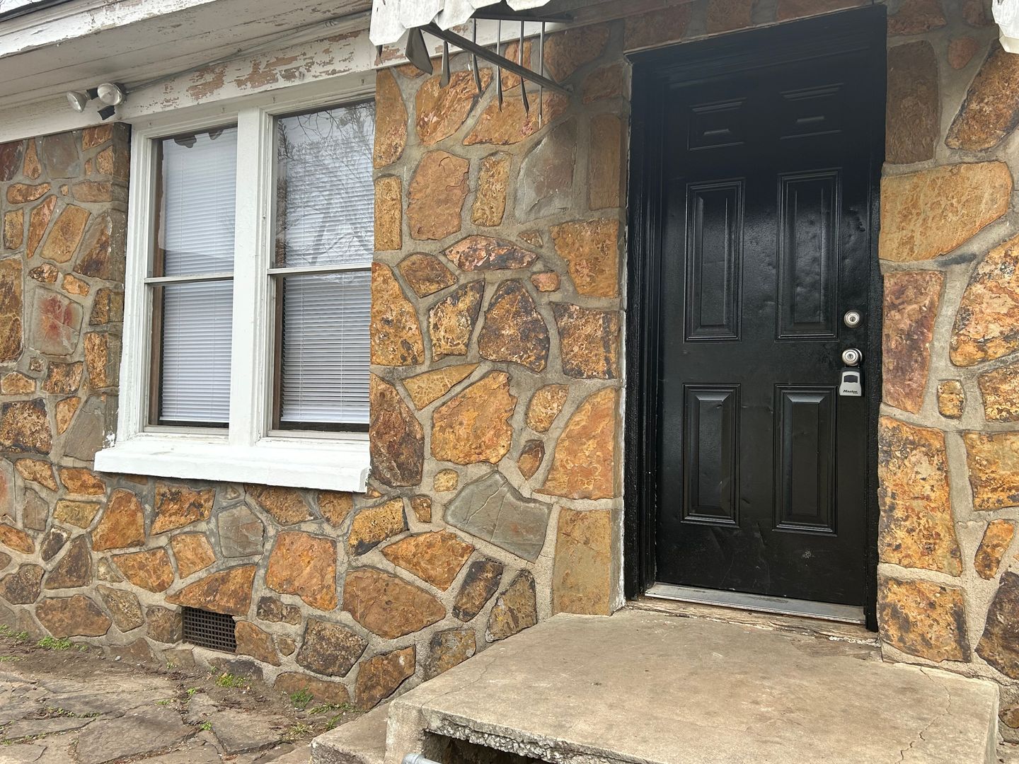 North Little Rock Apartment: 1417 West 11th Street