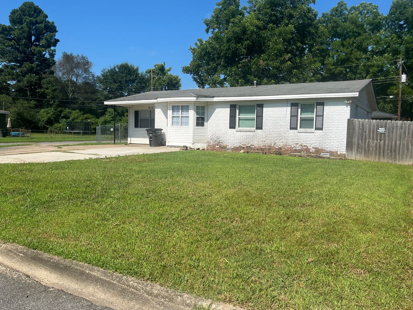 Jacksonville House: 813 Sorrells Drive