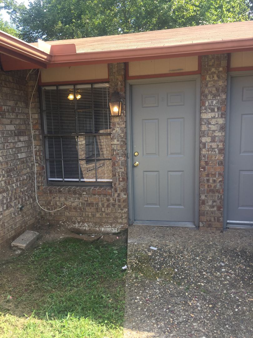 North Little Rock Apartment: 5707 Sorenson Street