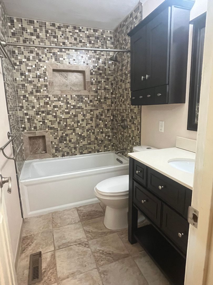 108 Calloway Avenue 3 of 12