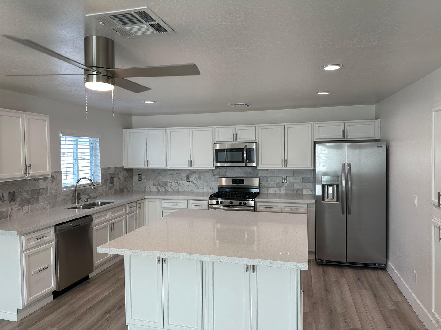 Phoenix Apartment: 2301 N 27th St