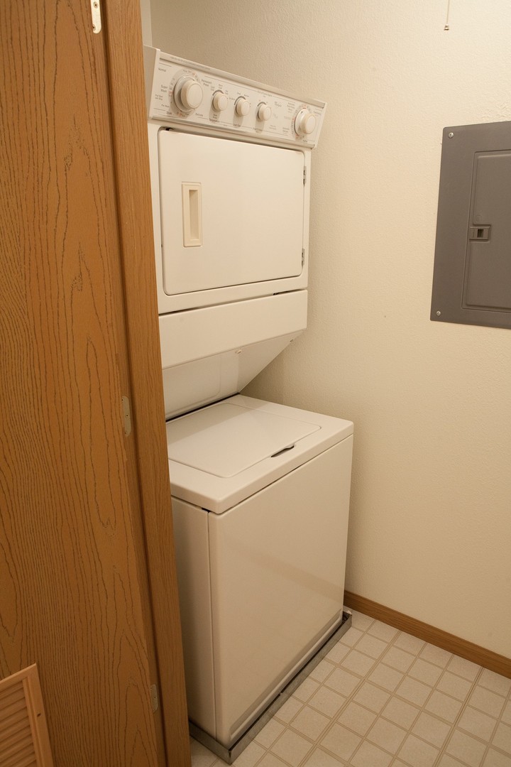 Peoria Apartment: 4105 W Hollow Creek Drive