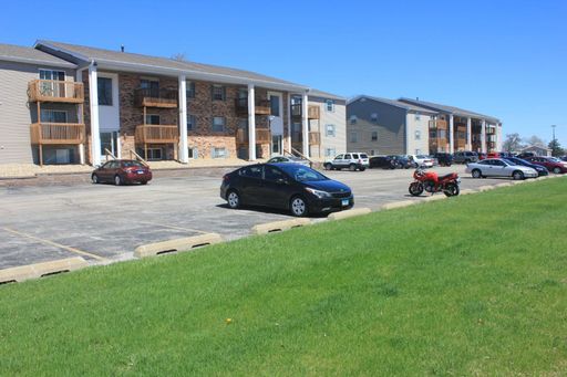 2 Bedroom w Balcony – photo 1