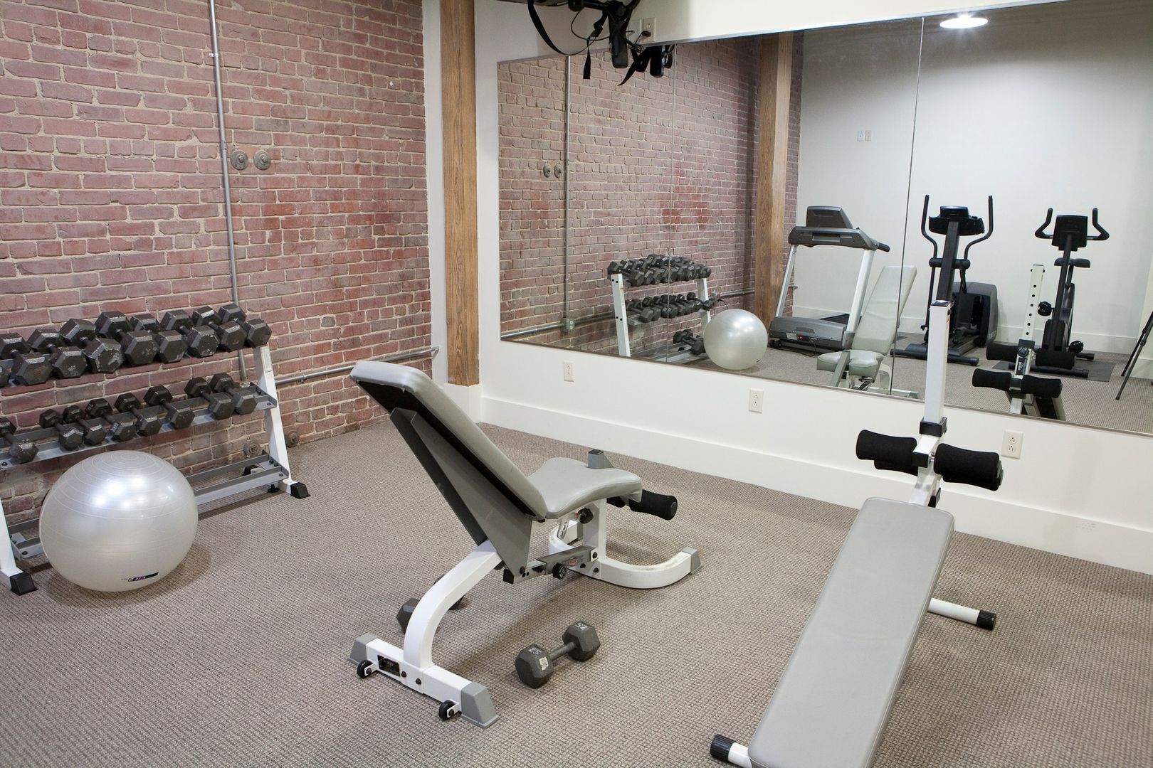 Peoria Apartment: 311 SW Water Street