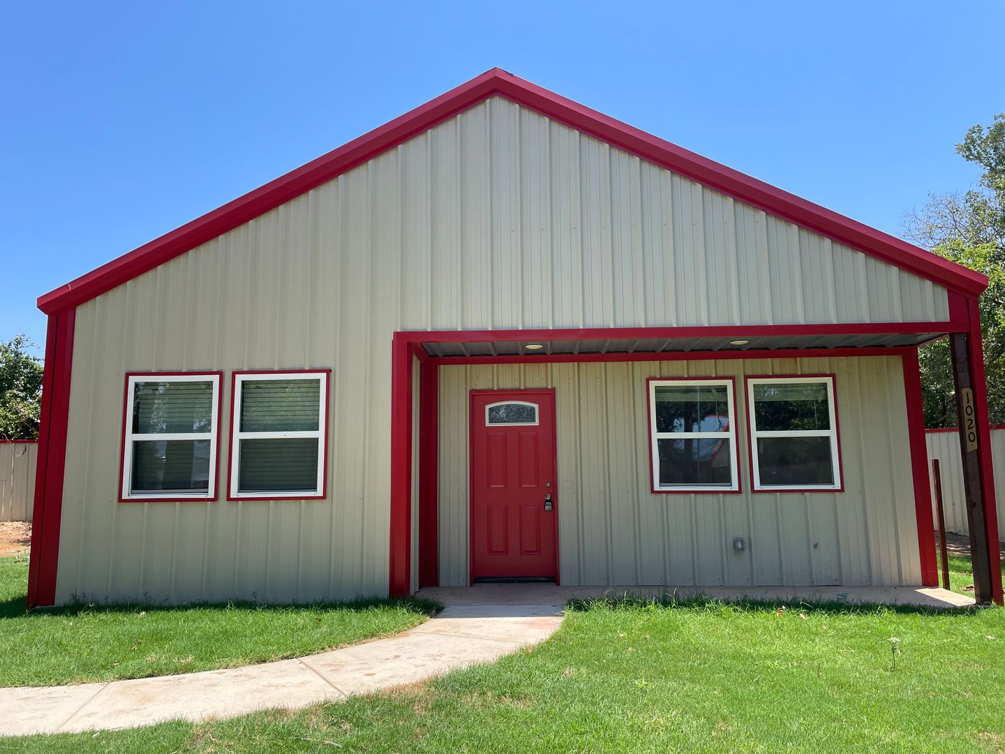 Azle Townhome: 1020 Deer Lane