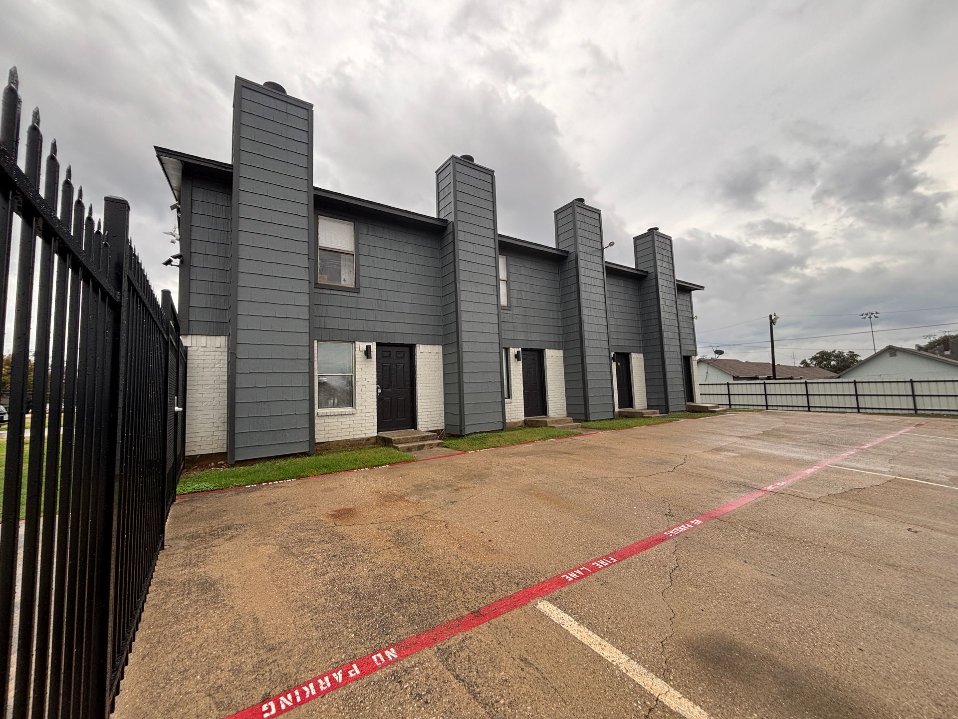 Fort Worth Apartment: 3204 McLean St. - C