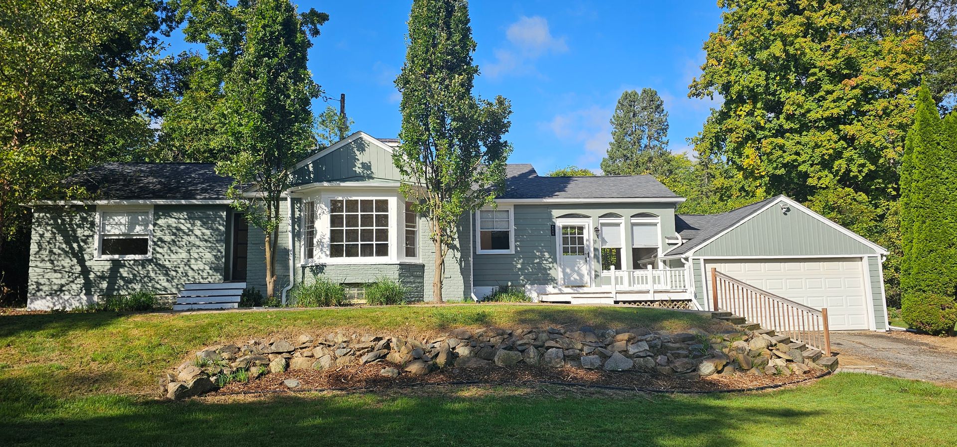 Franklin House: 26179 W Thirteen Mile Rd