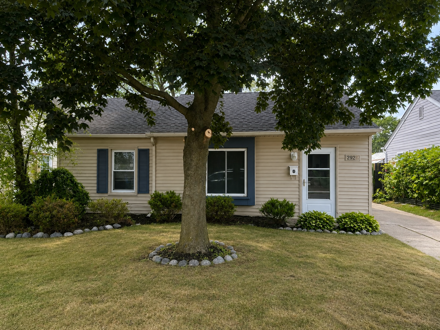 Ferndale House: 2929 Burdette St
