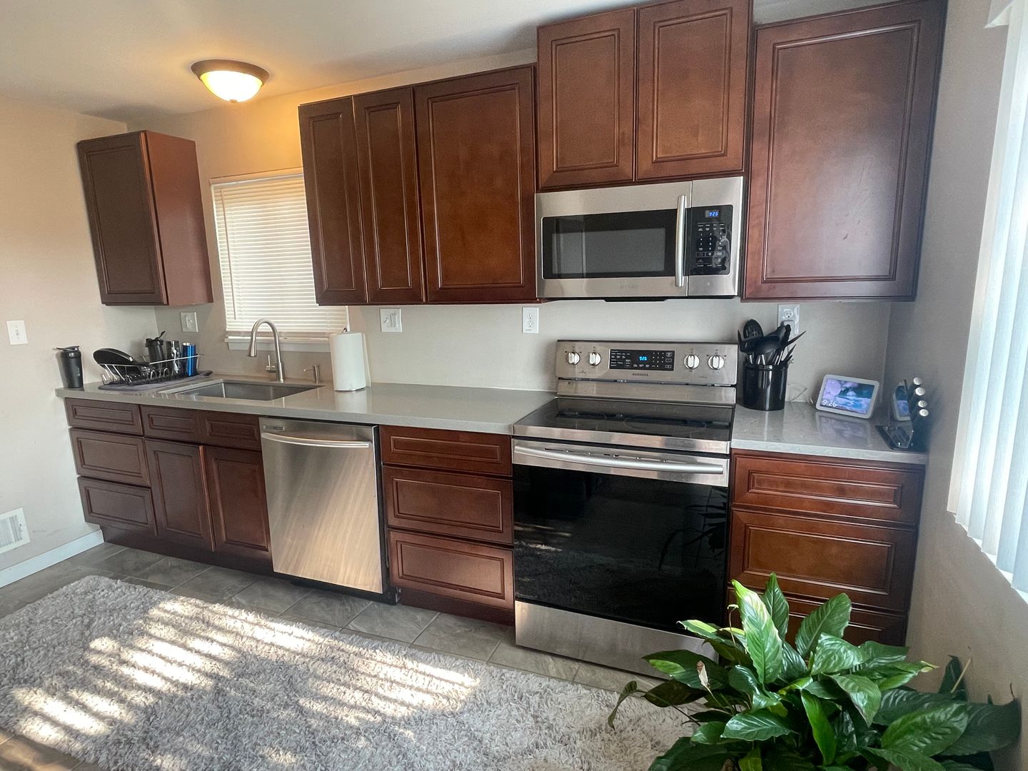 Madison Heights House: 27085 Lorenz St